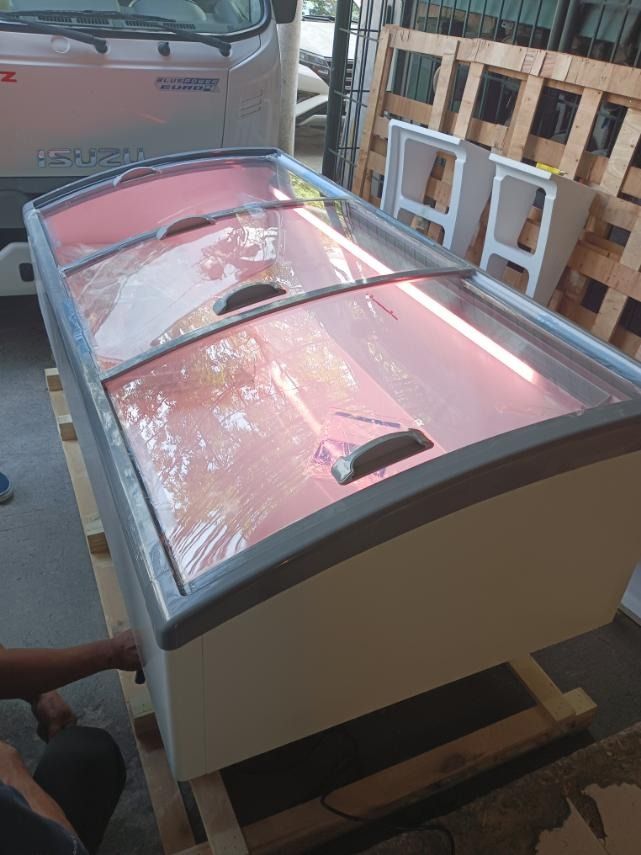 25CUFT ISLAND CHEST FREEZER, Looking For on Carousell