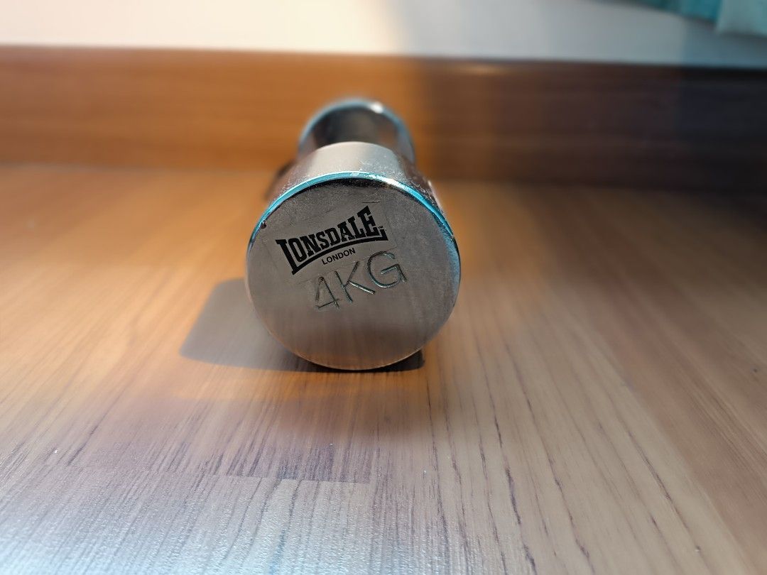 4kg dumbbell (Lonsdale), Sports Equipment, Exercise & Fitness, Weights