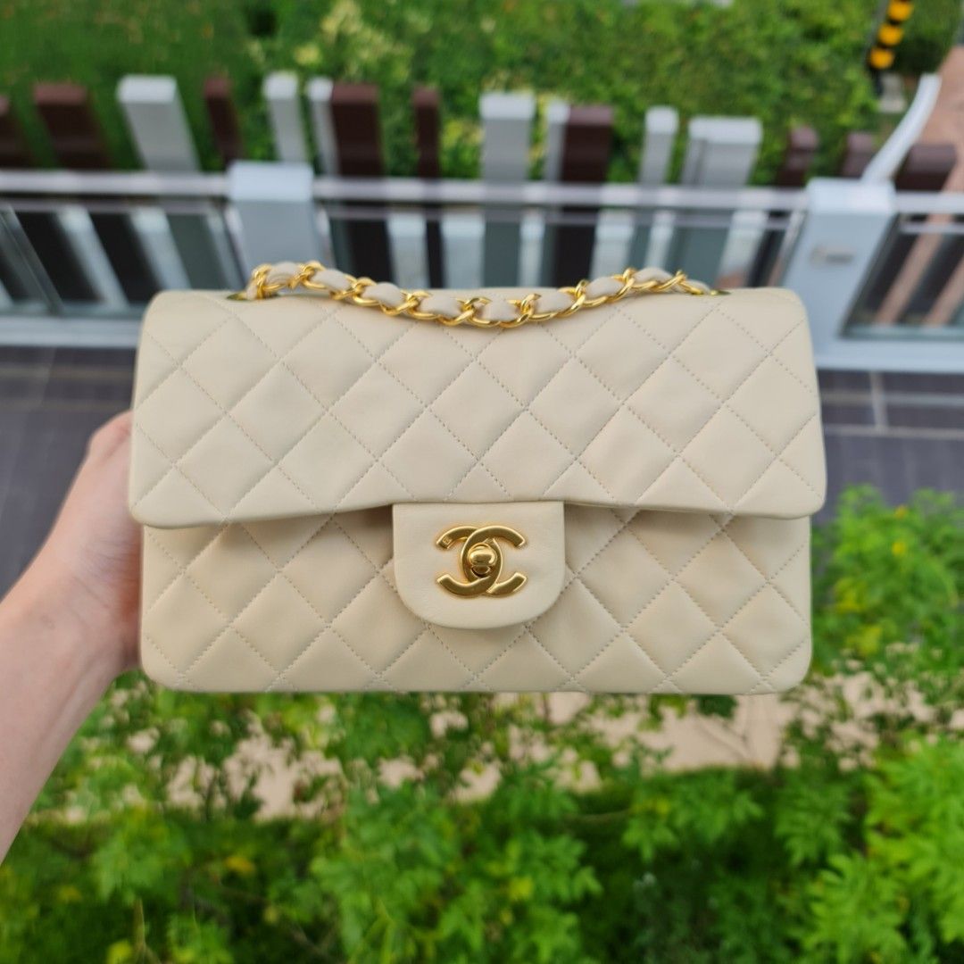 🍦 VINTAGE CHANEL SMALL CF CLASSIC FLAP BAG LIGHT BEIGE IVORY CREAM LAMBSKIN  23CM 23 CM 24K GHW GOLD HARDWARE, Luxury, Bags & Wallets on Carousell