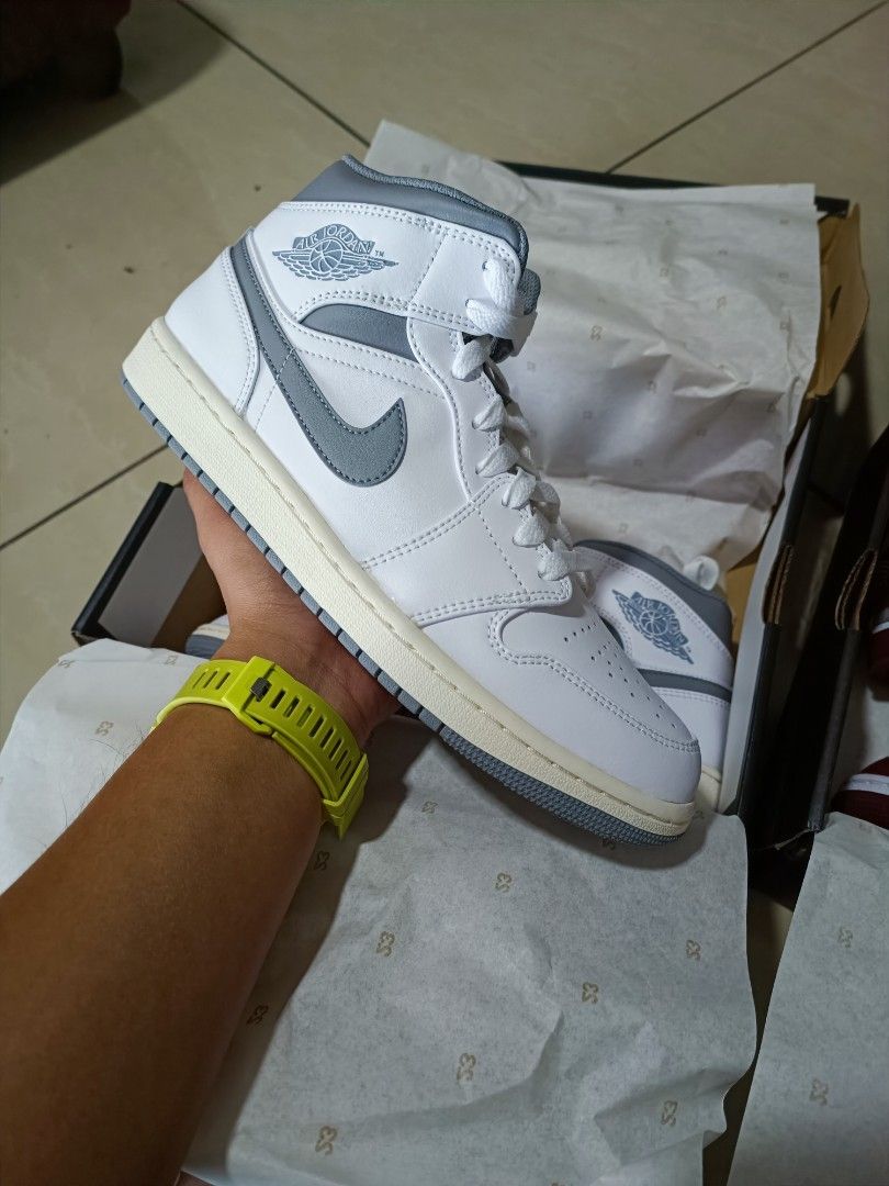 jordan 1 mid cut