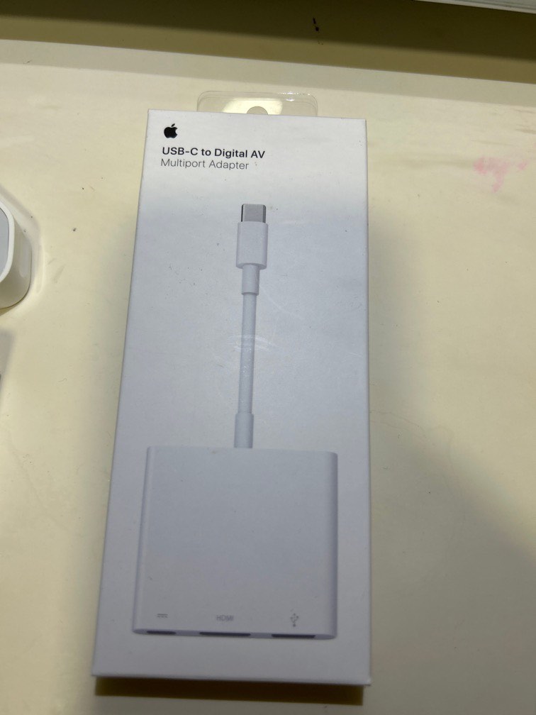 Apple USBC to digital AV, Computers & Tech, Parts & Accessories
