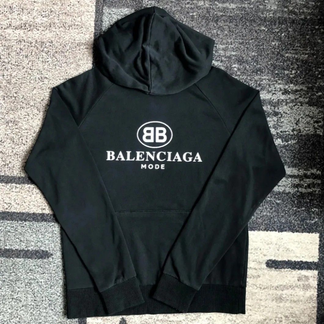 Balenciaga black mode logo hot sale hoodie