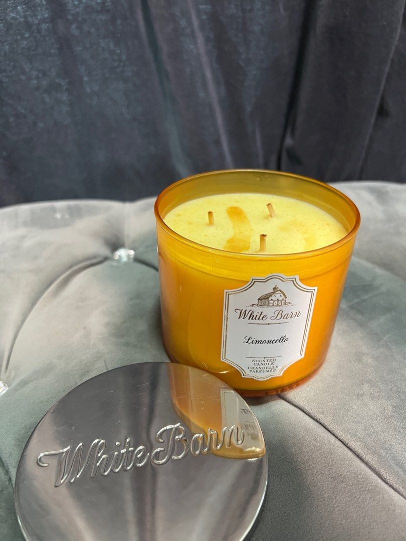 Bath and Body Works White Barn Candle, Furniture & Home Living, Home