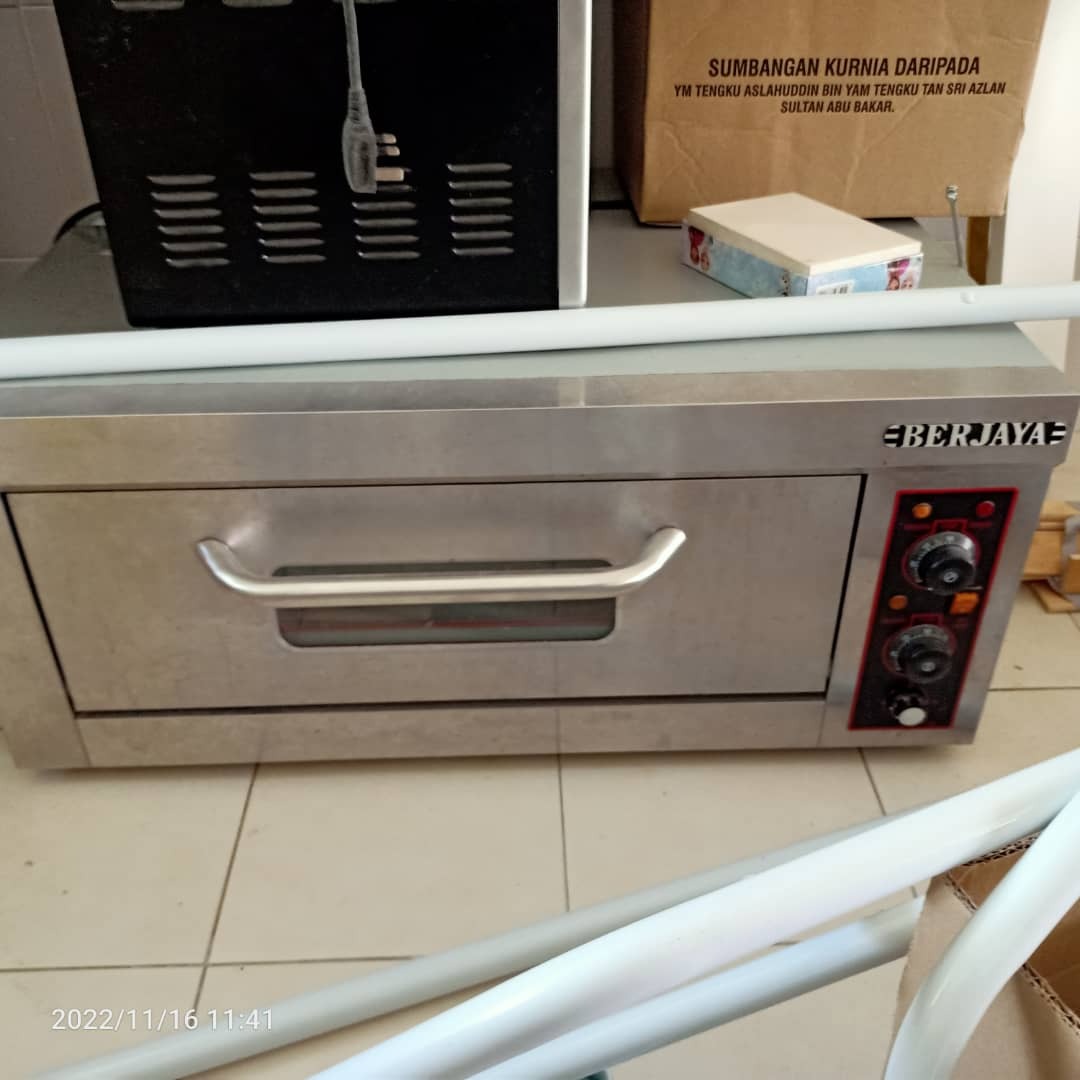 BERJAYA CKE Commercial Oven / Baking Oven, TV & Home Appliances