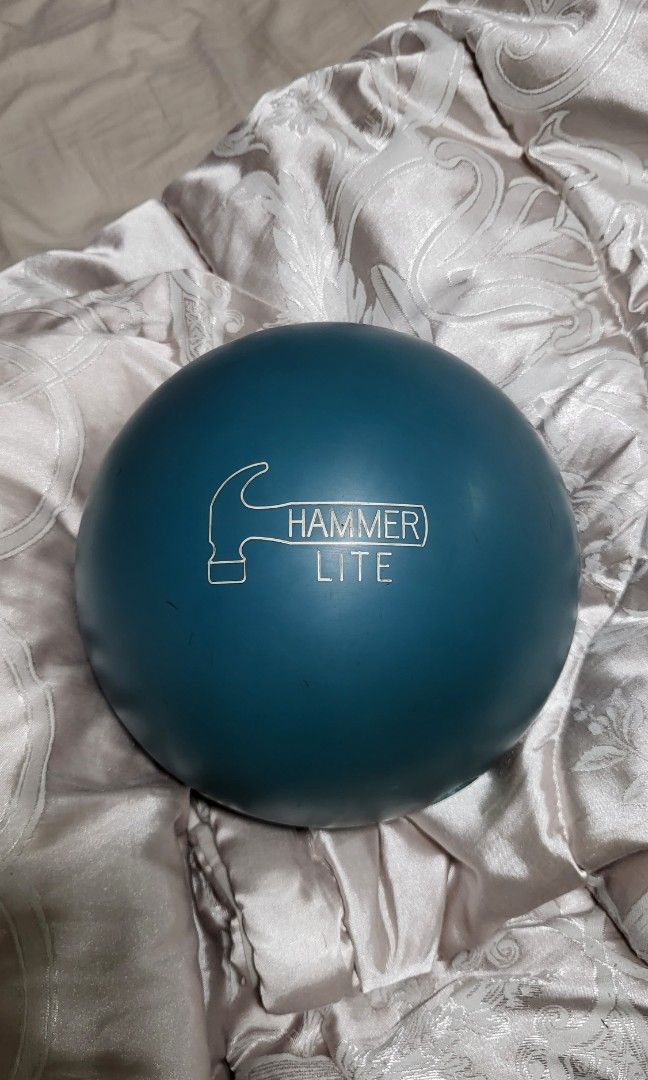 BLue Hammer Bowling Ball 12lbs, Sports Equipment, Sports & Games
