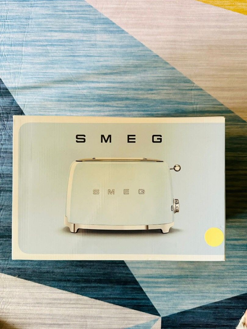 BNIB SMEG kettle & toaster breakfast set, TV & Home Appliances, Kitchen