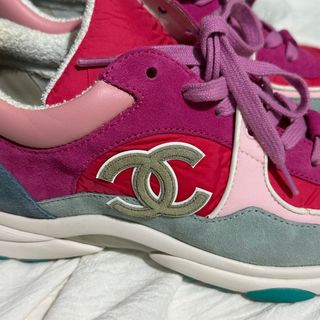 Red hotsell chanel sneakers