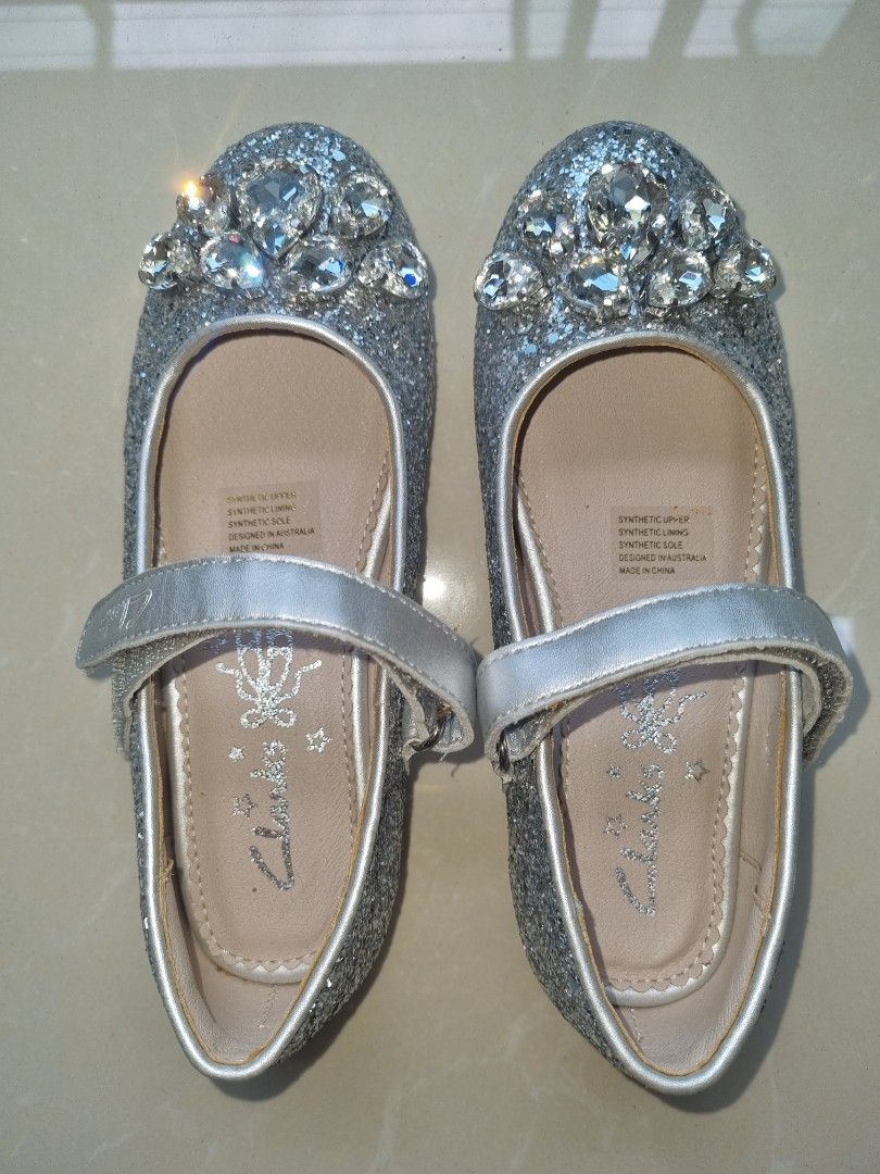 Girls silver shoes hotsell size 13