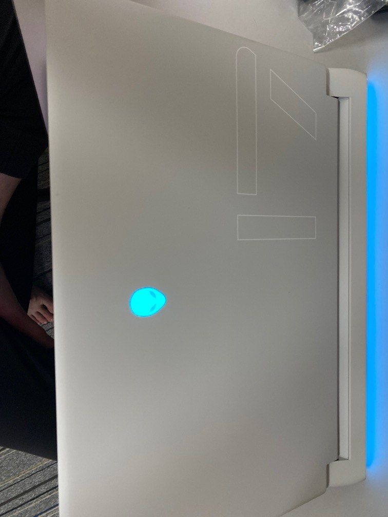 Dell Alienware X17 R2 i7-12700H 32GB 1TB RTX3070TI FHD 360hz (REFURBISH ...