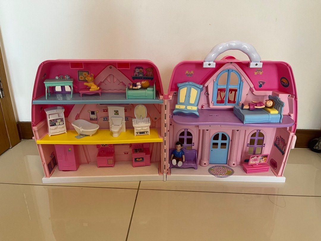 dolls house plastic furniture