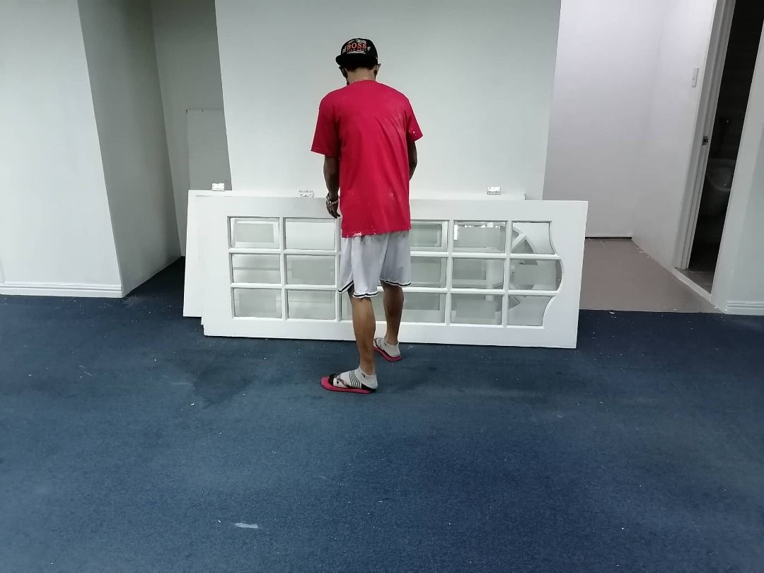 Used Doors with Glass Panels and Knob for Sale!!!, Furniture & Home