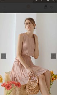 (Category: ) located in . Submitted by ultimateshoppingqueen (Listing ID 1199406919, Image 1). Description: .