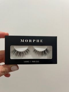 Eye lashes