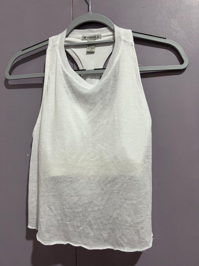 Forever 21 White Sando with Tube (Category: Activewear) located in Paranaque City. Submitted by panchobees (Listing ID 1199378018, Image 1). Description: - the fabric is super nipis but soft - perfect for working out - you’ll feel very presko once u wear it ‼️ all prices are negotiable don’t hesitate to make an offer ‼️.