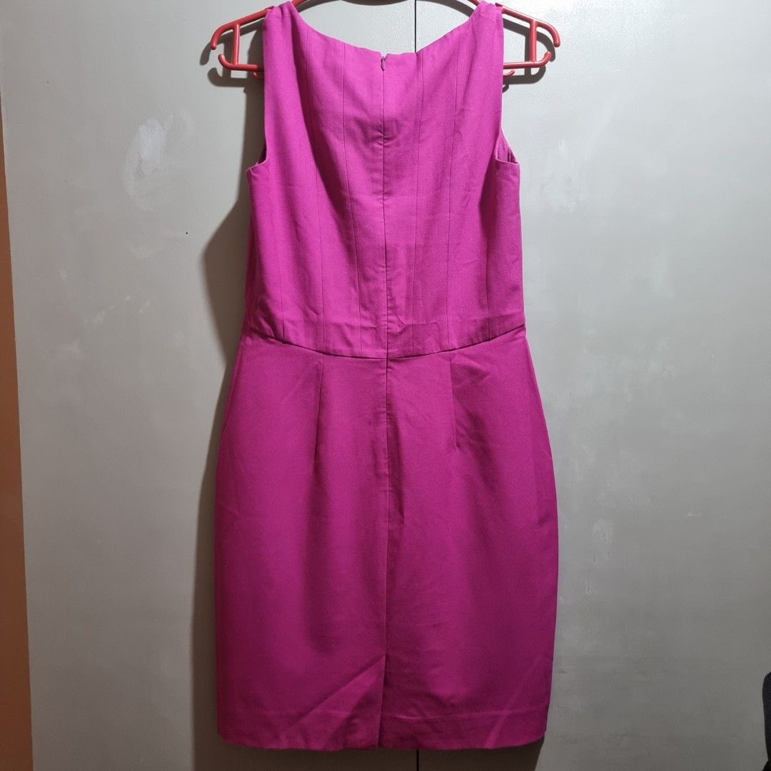 Fuschia Pink Office Corporate Dress Knee Length (Category: Dresses) located in Bacoor. Submitted by ri.natalia (Listing ID 1199390080, Image 2). Description: Fits small to medium frame.