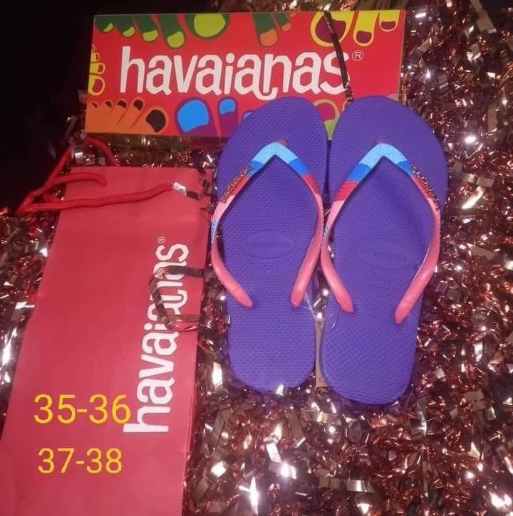 Havaianas flip flop, Women's Fashion, Footwear, Slippers and slides on