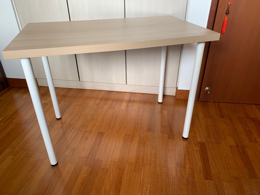 IKEA linnmon desk table in very good conditions, Furniture & Home