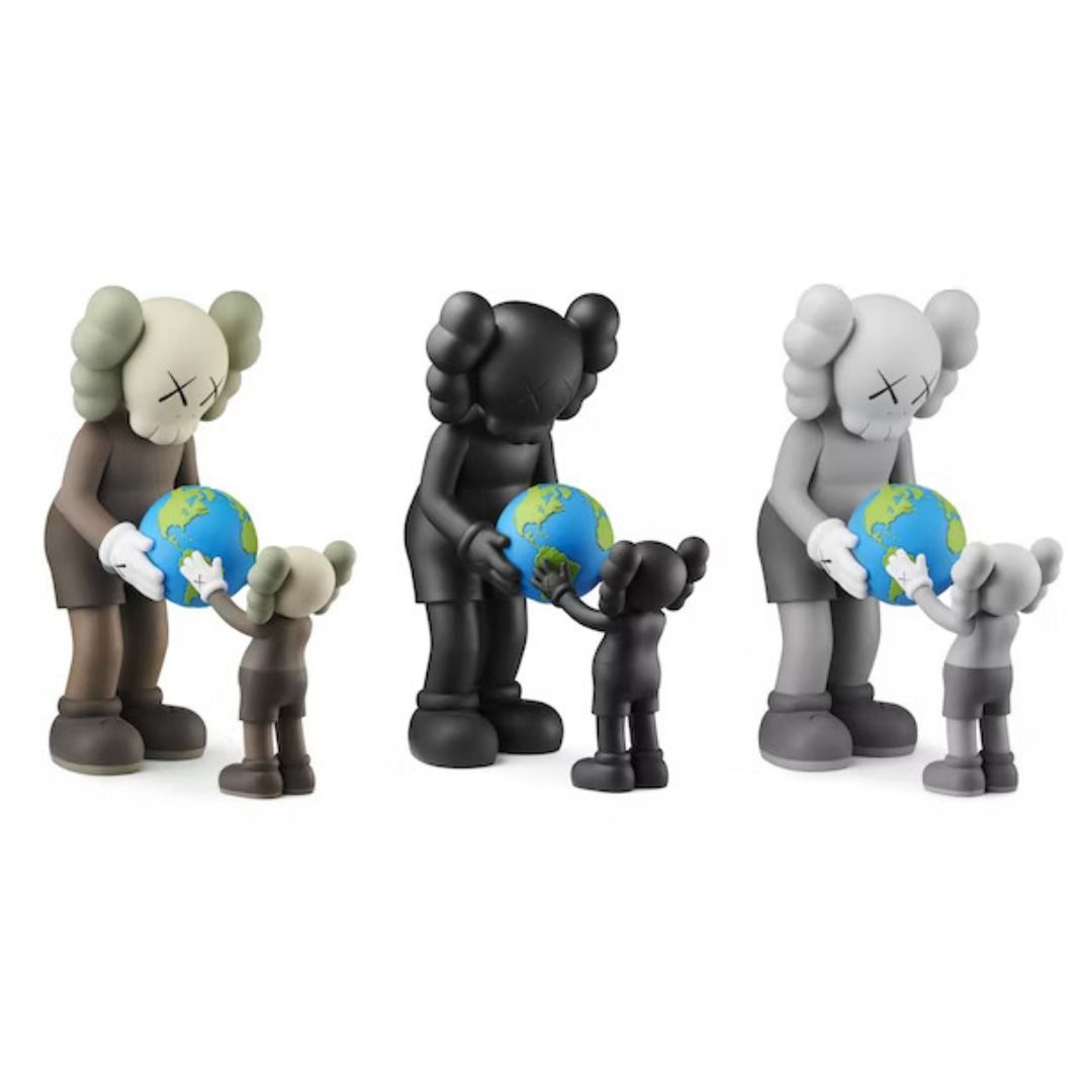 KAWS THE PROMISE Vinyl Figure Set Brown/Black/Grey, 興趣及遊戲