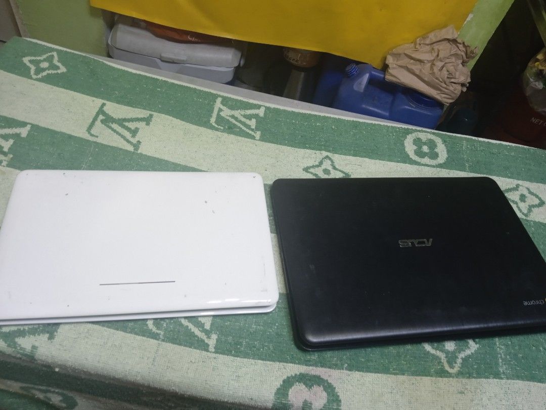 laptop for sale (Category: Laptops & Notebooks) located in Manila. Submitted by rionava (Listing ID 1199326096, Image 2). Description: For Sale laptop buy one take one, with minor issue, lcd for asus and battery for hp. can repair with minimal cost As is For Pick up only.32 gb ssd. no to bogus buyer serious and interested parties only will entertained. Rush Sale..