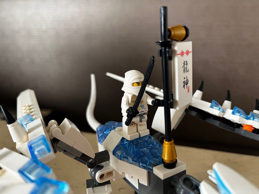 Lego ice shop dragon attack