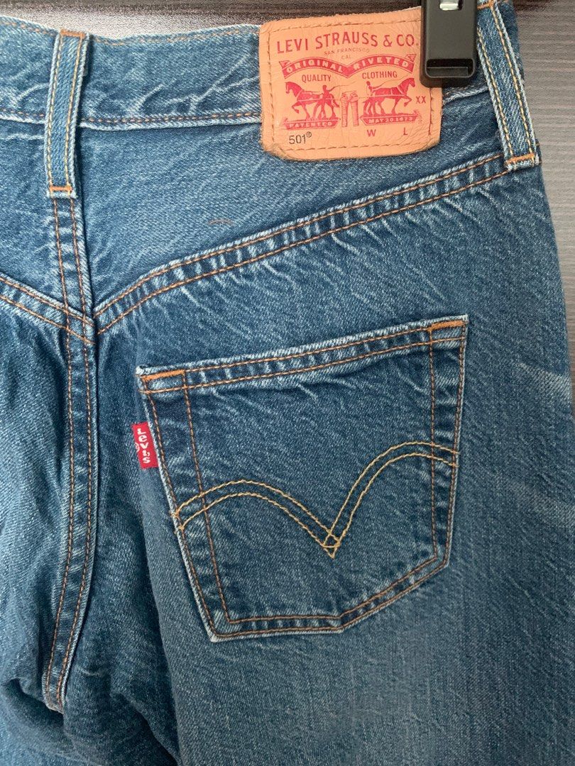 Levi s Jeans 501 W25 L32 Women s Fashion Bottoms Jeans Leggings on Carousell