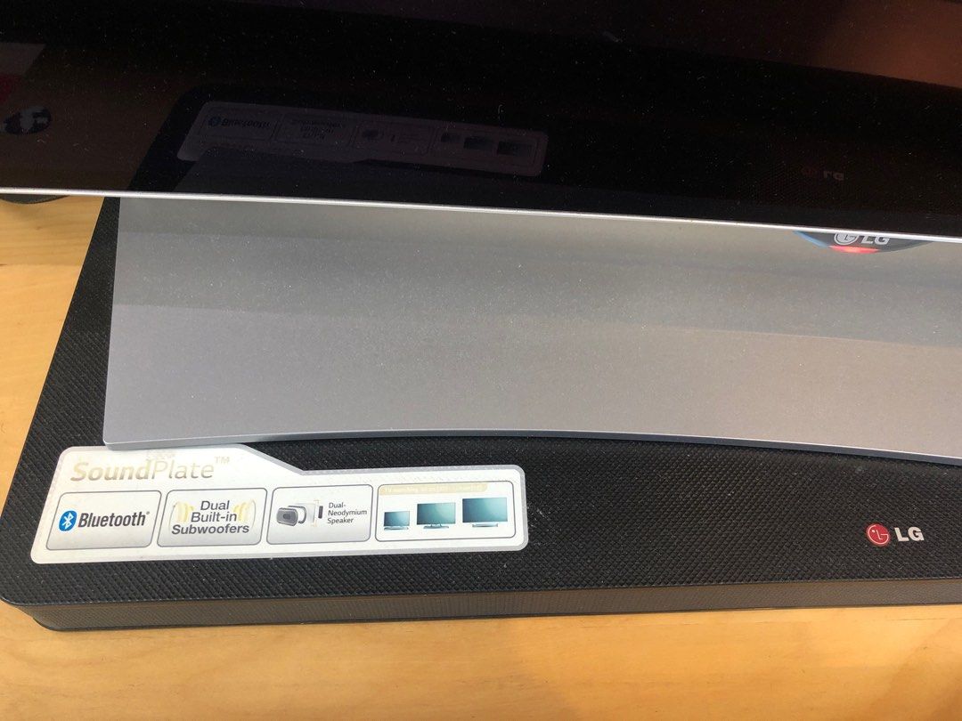 LG 43 inch Full HD Smart TV (LH600T) come with free LG Bluetooth sound