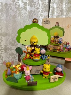 winnie the pooh wooden toy box
