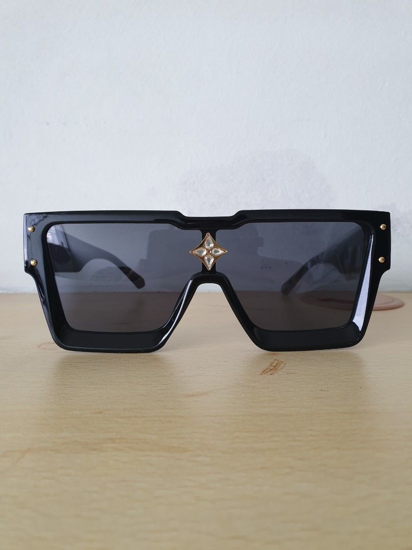 Shop Louis Vuitton 2021-22FW Cyclone sunglasses​ (Z1578E) by SkyNS