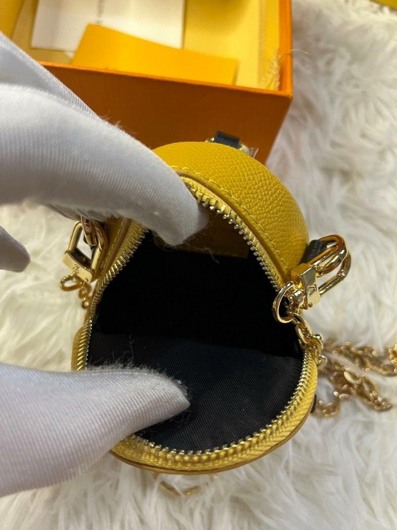 Louis Vuitton Ancient Chinese transformation Minions change purse