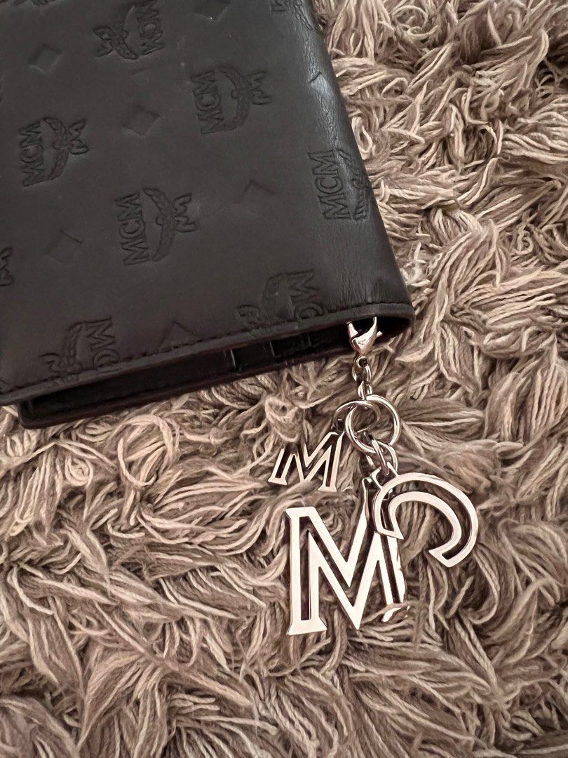 Mcm keychain wallet clearance