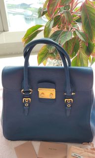 (Category: ) located in . Submitted by classic_preloved (Listing ID 1199254962, Image 1). Description: .