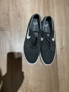 Nike 休閒鞋