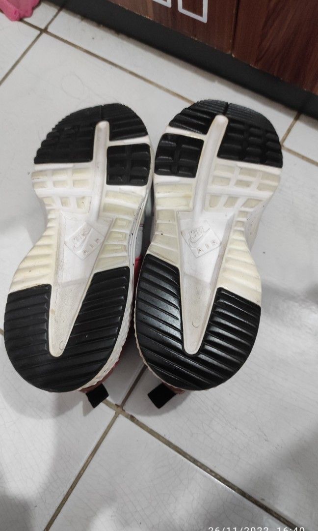nike air huarache harga