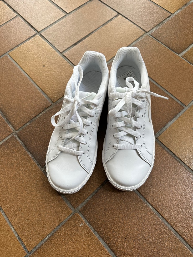 dsw womens white nike sneakers