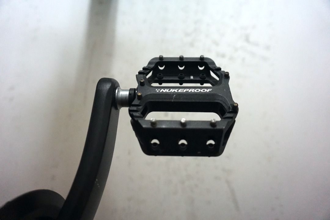 nukeproof urchin youth flat pedals