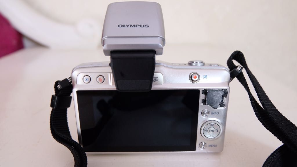 Olympus Mirrorless EPM2, Fotografi di Carousell