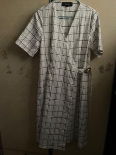 (Category: ) located in . Submitted by shopislif3 (Listing ID 1199293233, Image 1). Description: .