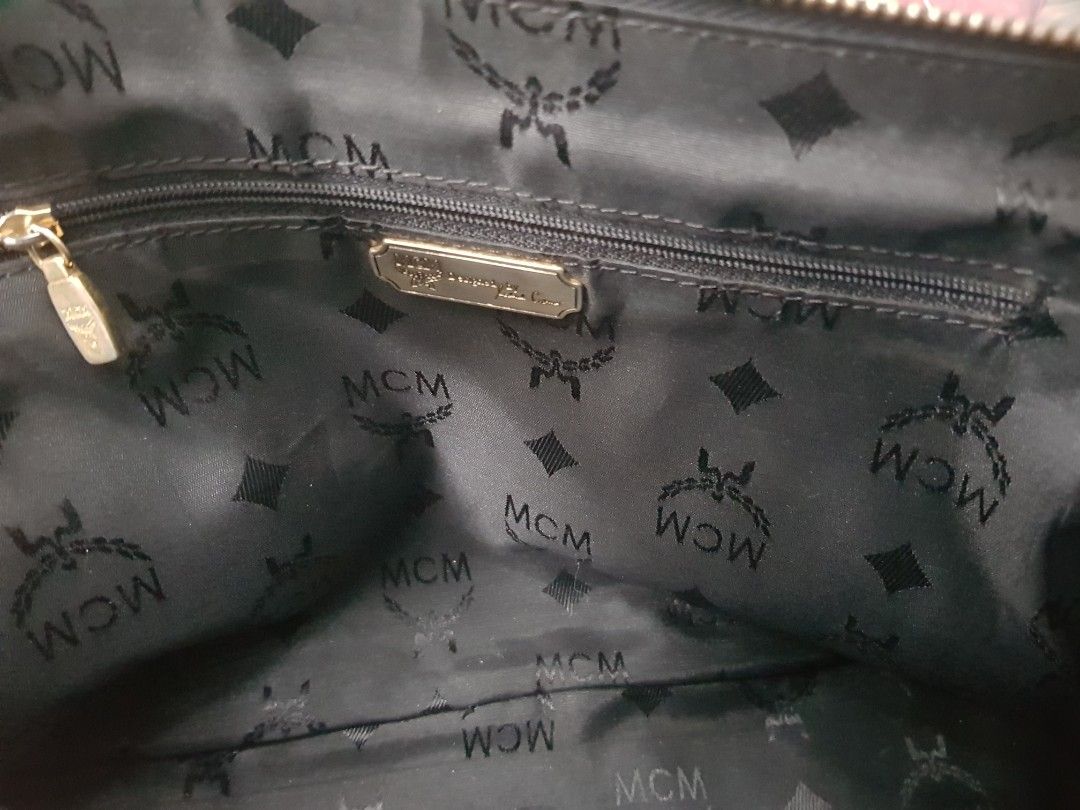 Rare GERMANY MCM Alma Shoulder Bag (Category: Luxury Bags & Wallets) located in Antipolo. Submitted by dlolin (Listing ID 1199331245, Image 2). Description: Small fading on hardwares.