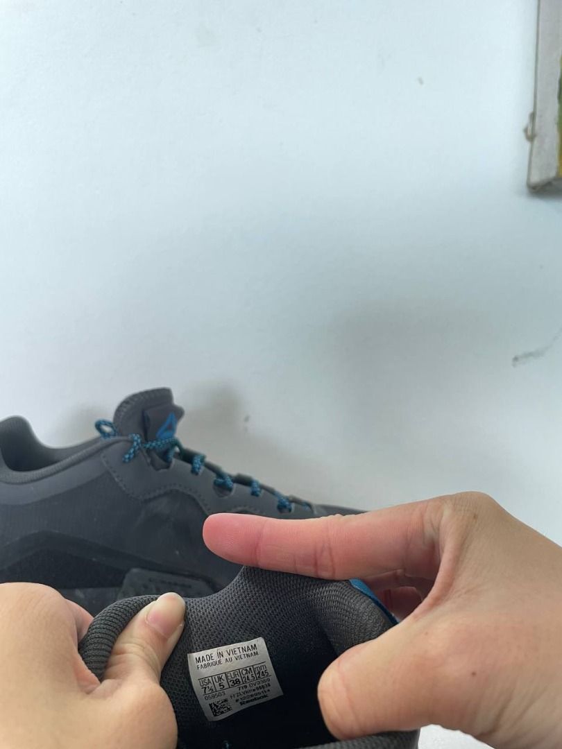 Reebok hotsell shoes 059503