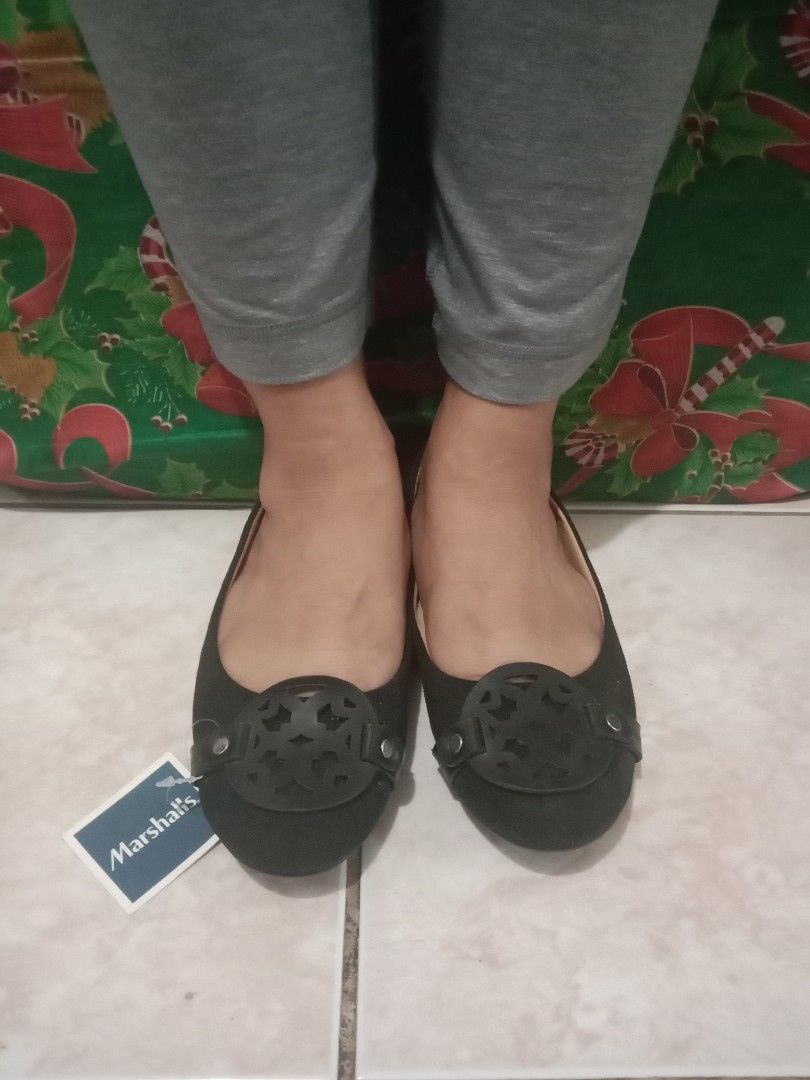 REPORT FLAT SHOES, Women's Fashion, Footwear, Flats & Sandals on Carousell