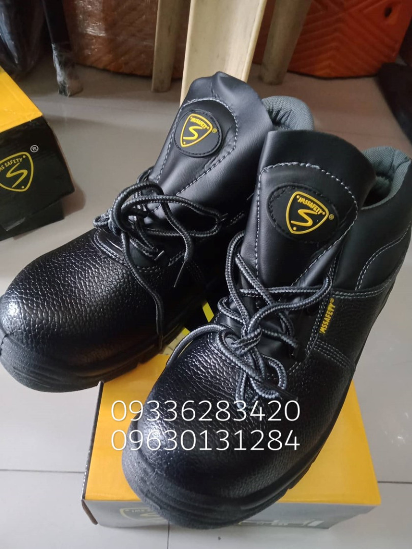 Safety shoes JMS Safety Shoes, Men's Fashion, Footwear, Boots on Carousell