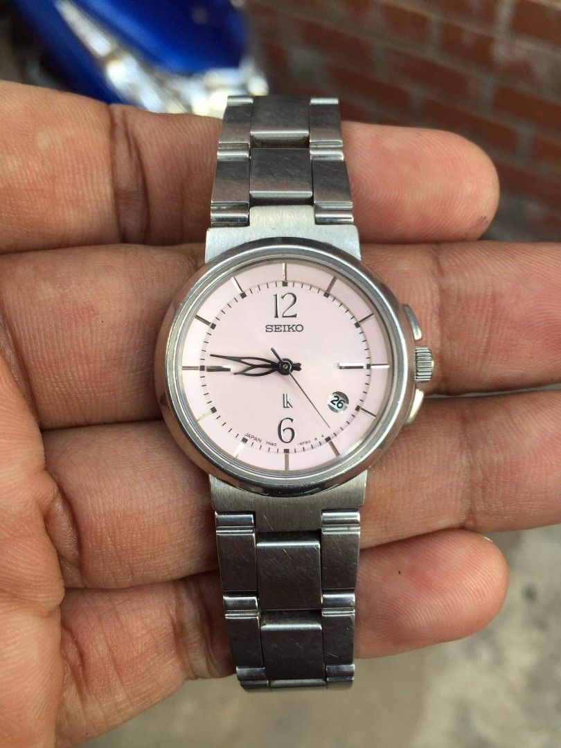 Seiko LK 7N82 6E00 Women s Fashion Watches Accessories