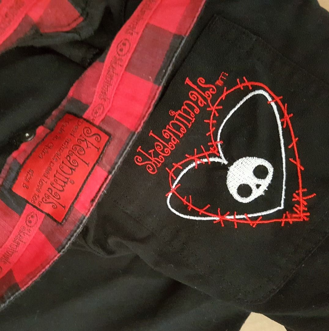 Skelanimals Fashion Shorts, Versatile Black Shorts, Board Shorts