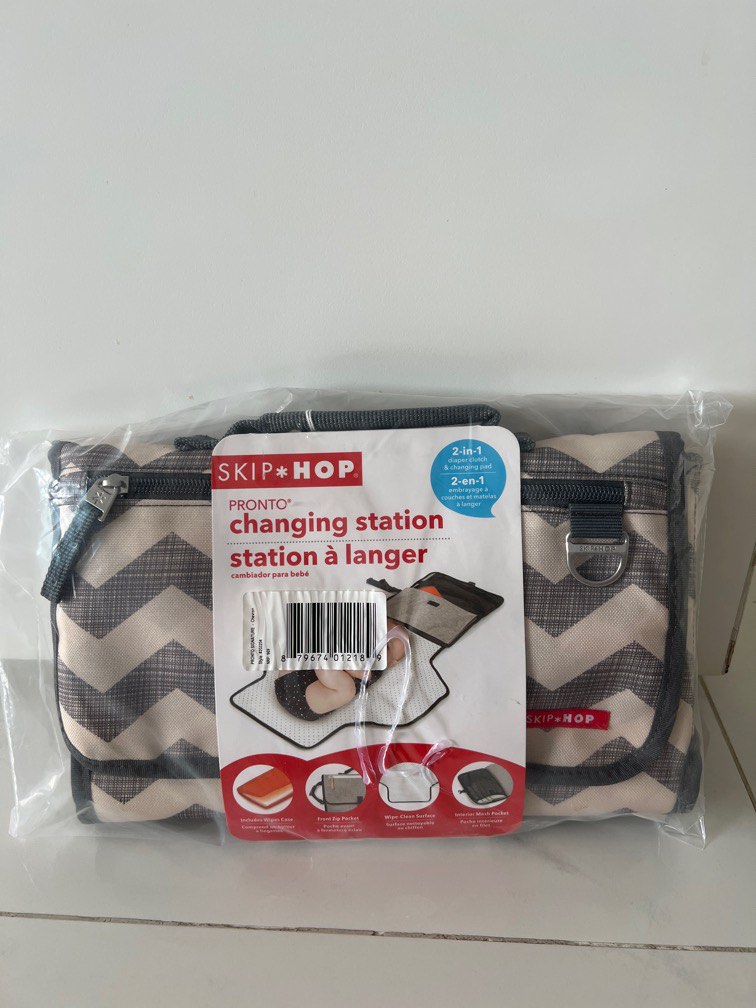 Skip Hop pronto changing station, Babies & Kids, Bathing & Changing