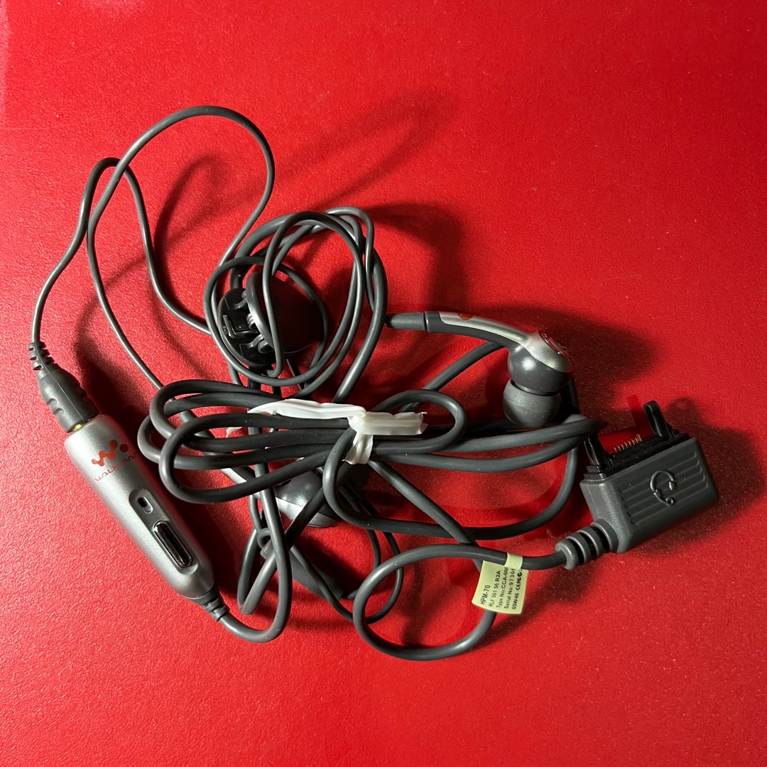 Sony Ericsson HPM 70 Earphones Mobile Phones Gadgets Mobile Gadget Accessories Other Mobile Gadget Accessories on Carousell