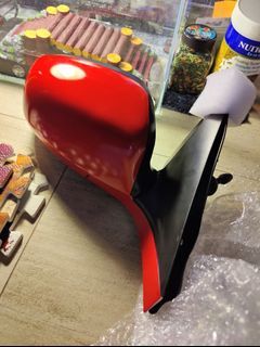 Suzuki Swift red side mirrors