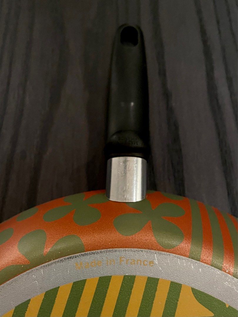 Tefal frying pan (NO induction. Made in France), Furniture & Home Living, Kitchenware