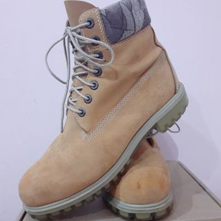 (Category: ) located in . Submitted by firdashoes (Listing ID 1199236115, Image 1). Description: .