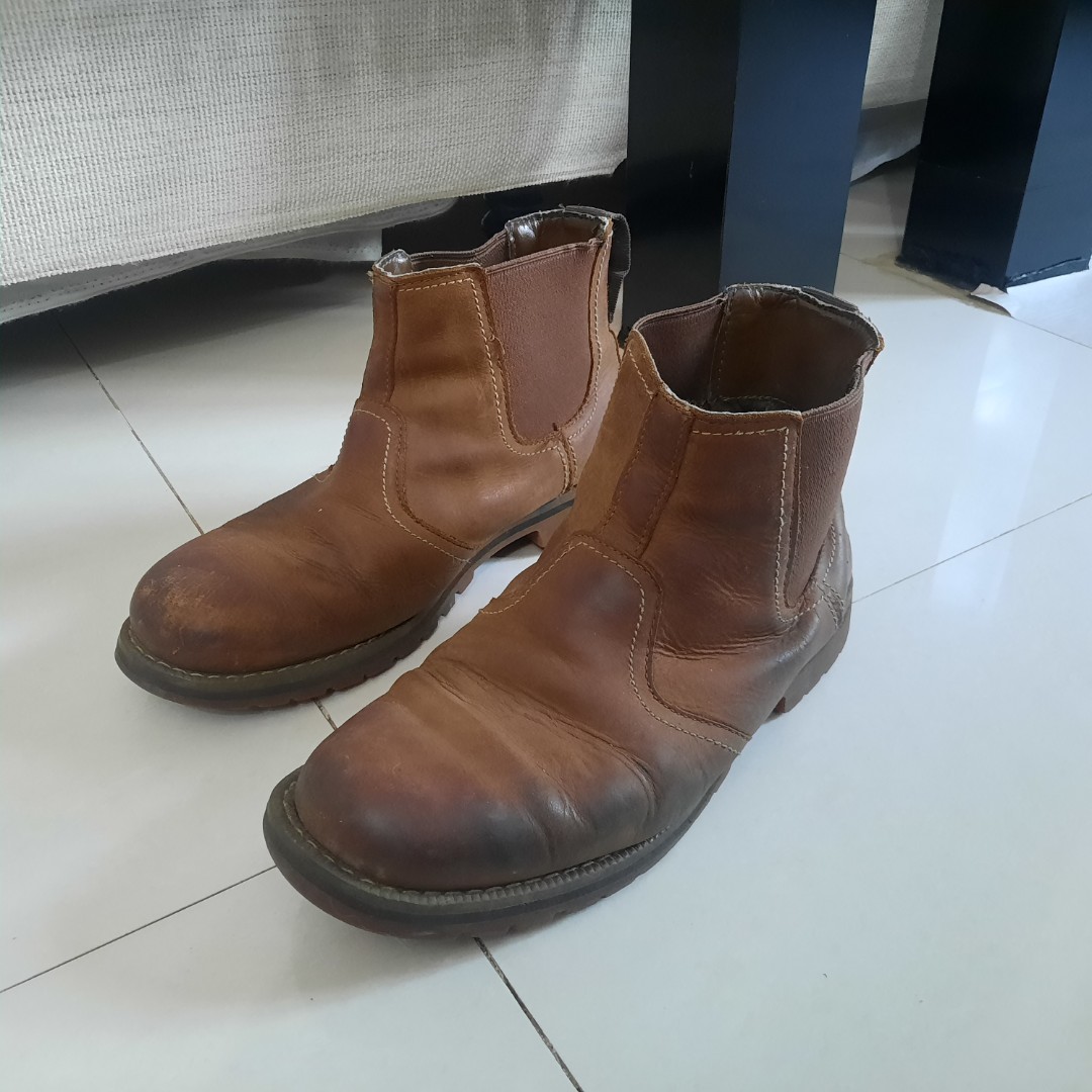 Timberland Larchmont Chelsea Boots UK7.5/EU41.5, Men's Footwear, Boots on Carousell