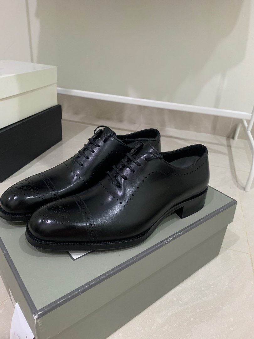 TOM FORD) Edgar Oxford dress shoes, Men's Fashion, Footwear, Dress shoes on  Carousell